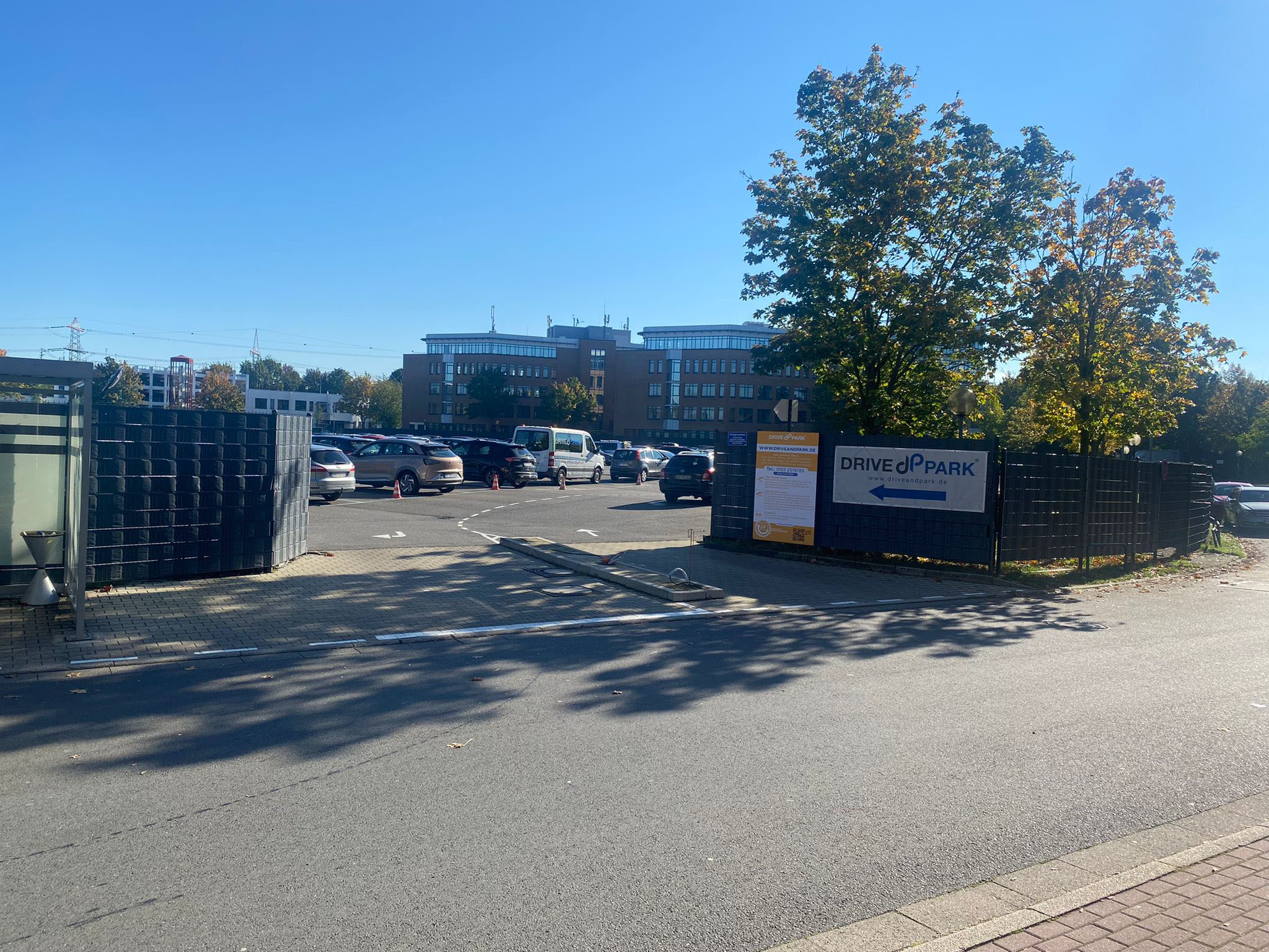 übernachtung Und Parken Transfer Zum Flughafen Düsseldorf driveandpark.de